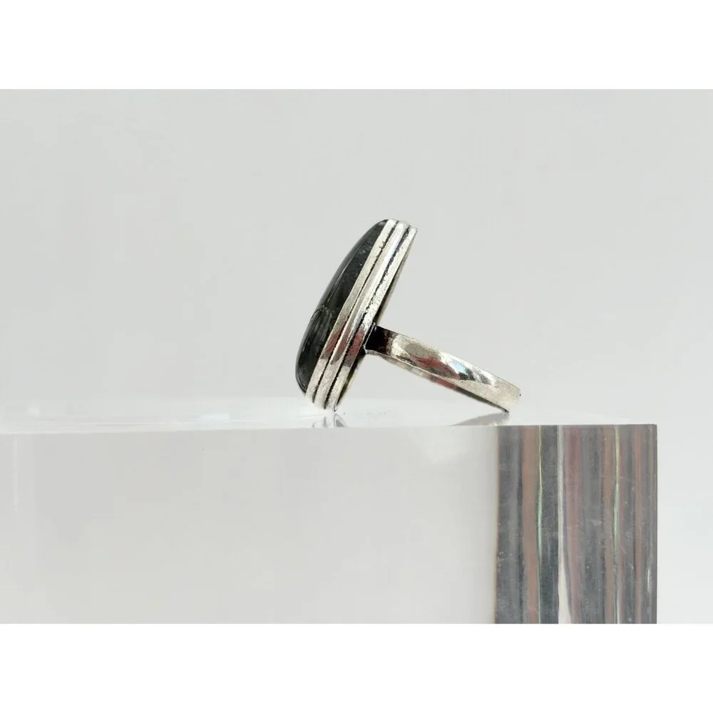 Teardrop Shaped Labradorite Vintage Sterling Silver Cabochon Ring - sz 12 - Picture 5 of 10